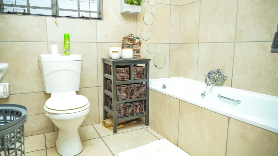 To Let 2 Bedroom Property for Rent in Doringkruin North West